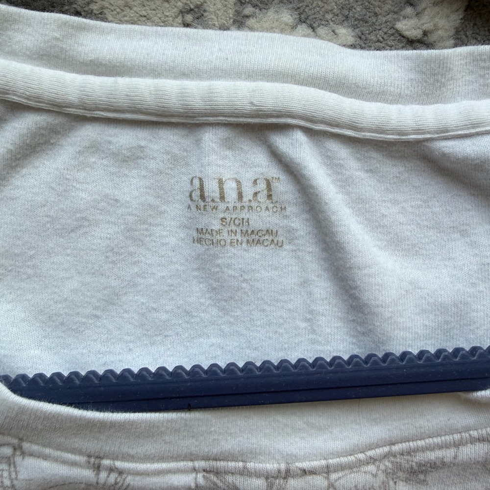 a.n.a White Tee with Beige Floral Detail - Picture 4 of 4